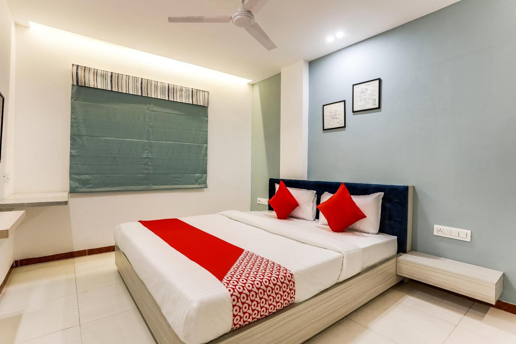 Hotel O Omkar インドール エクステリア 写真
